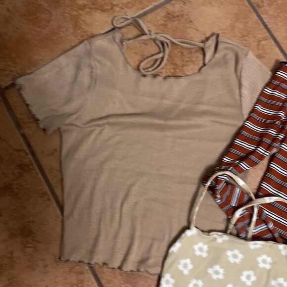 Bundle of three medium tops - Picture 4 of 6